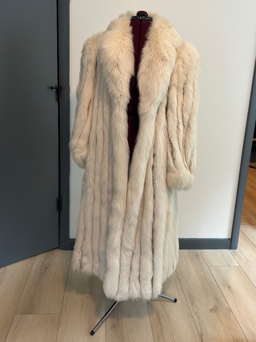 Vintage Shadow Fox Real Fur Full Length Coat White Cream Women's Medium